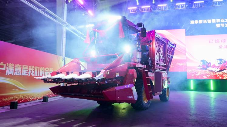 2.雷沃谷神玉米机